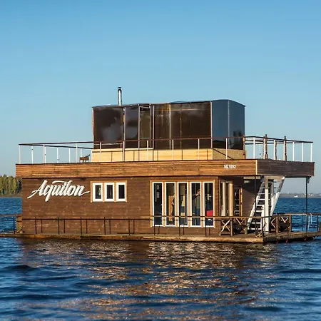 Botel Aquilon *